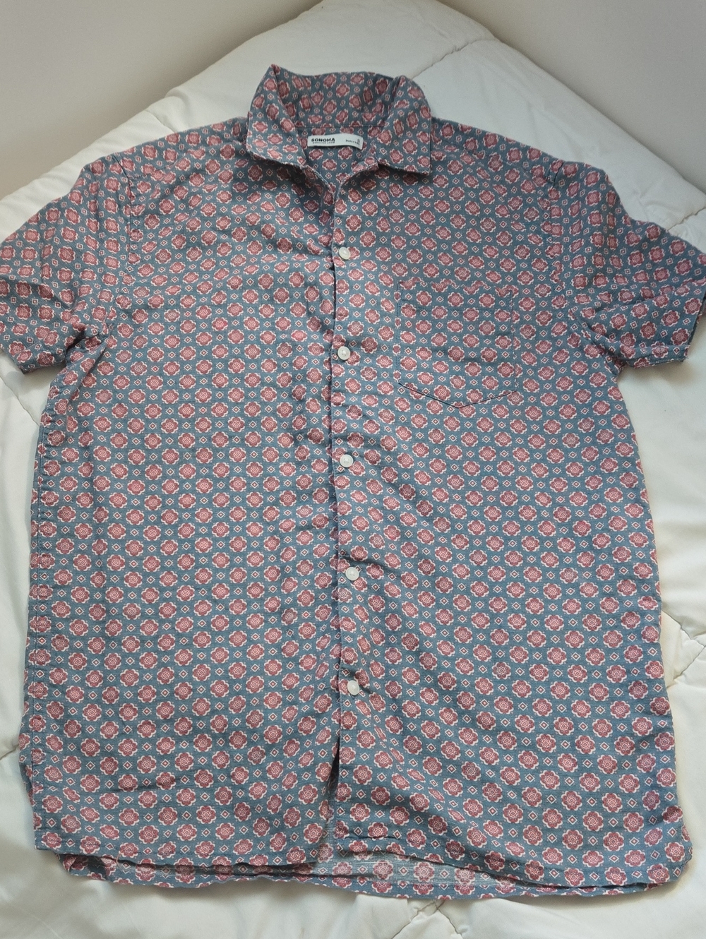 Sonoma Short-Sleeve Button-Down Shirt in Blue & Pink Geometric